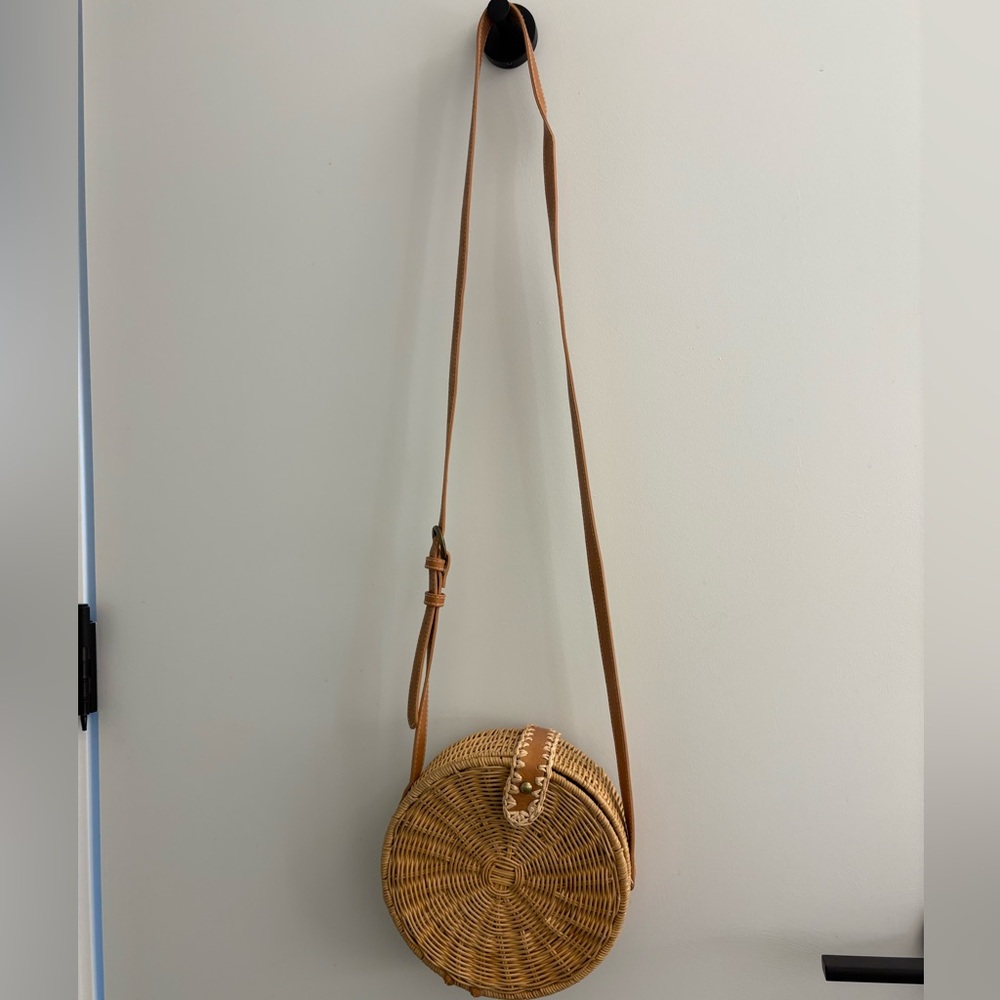 Universal Thread (Target Brand) Small Raffia Bag - image 1